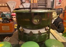 donkergroen petroleumstel